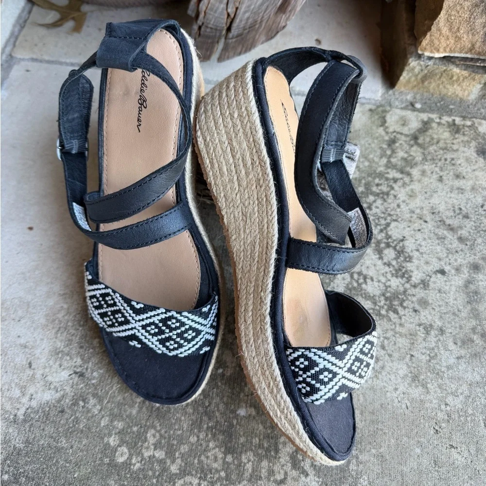 Eddie Bauer Black & White Espadrille Wedge Sandals w/leather‎ straps Sz-7. X